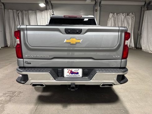 Used 2024 Chevrolet Silverado 1500 LTZ w/ Z71 Off-Road Package AWD/4WD image 6