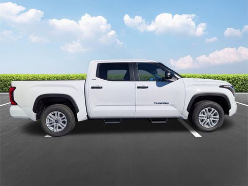New 2026 Toyota Tundra SR5 w/ SR5 Convenience Package image 3