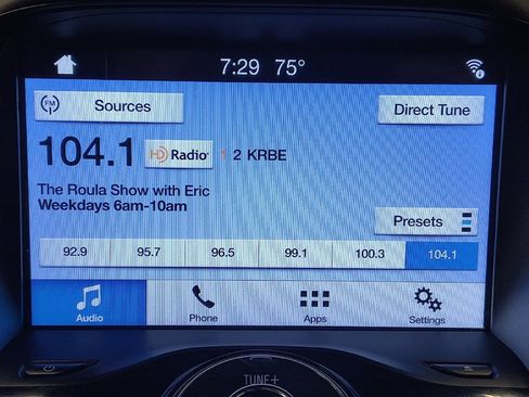 Used 2017 Ford Escape Titanium AWD/4WD image 25