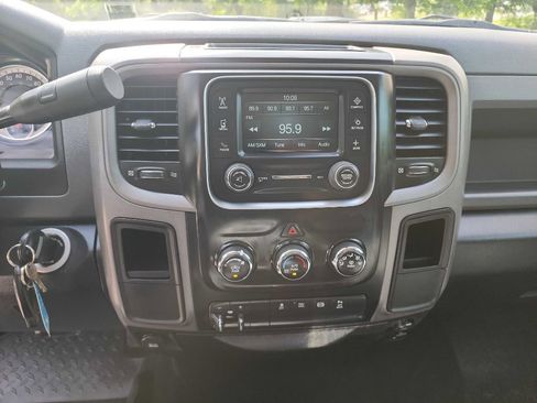 Used 2016 RAM 3500 Tradesman w/ Chrome Appearance Group RWD image 25