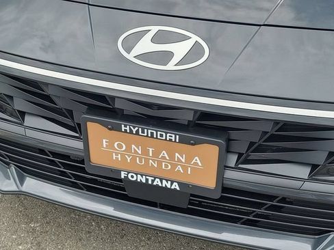 New 2026 Hyundai Elantra Limited FWD image 35
