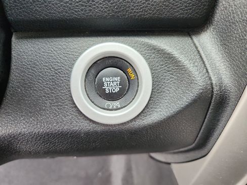 Used 2018 RAM 2500 Laramie image 30