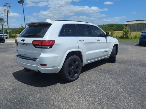 Used 2015 Jeep Grand Cherokee Altitude AWD/4WD image 29