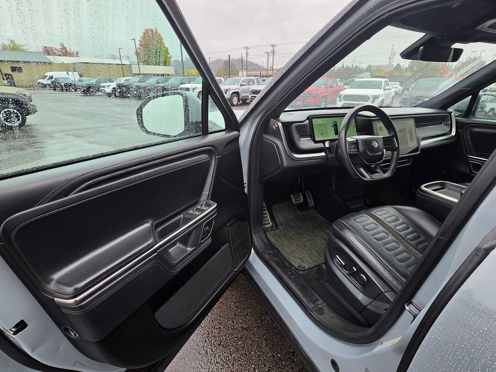 Used 2023 Rivian R1S Adventure Quad AWD/4WD image 20