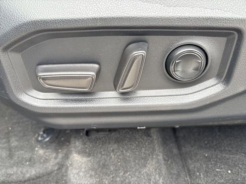 Used 2024 Toyota Tundra Limited w/ Power Package image 29