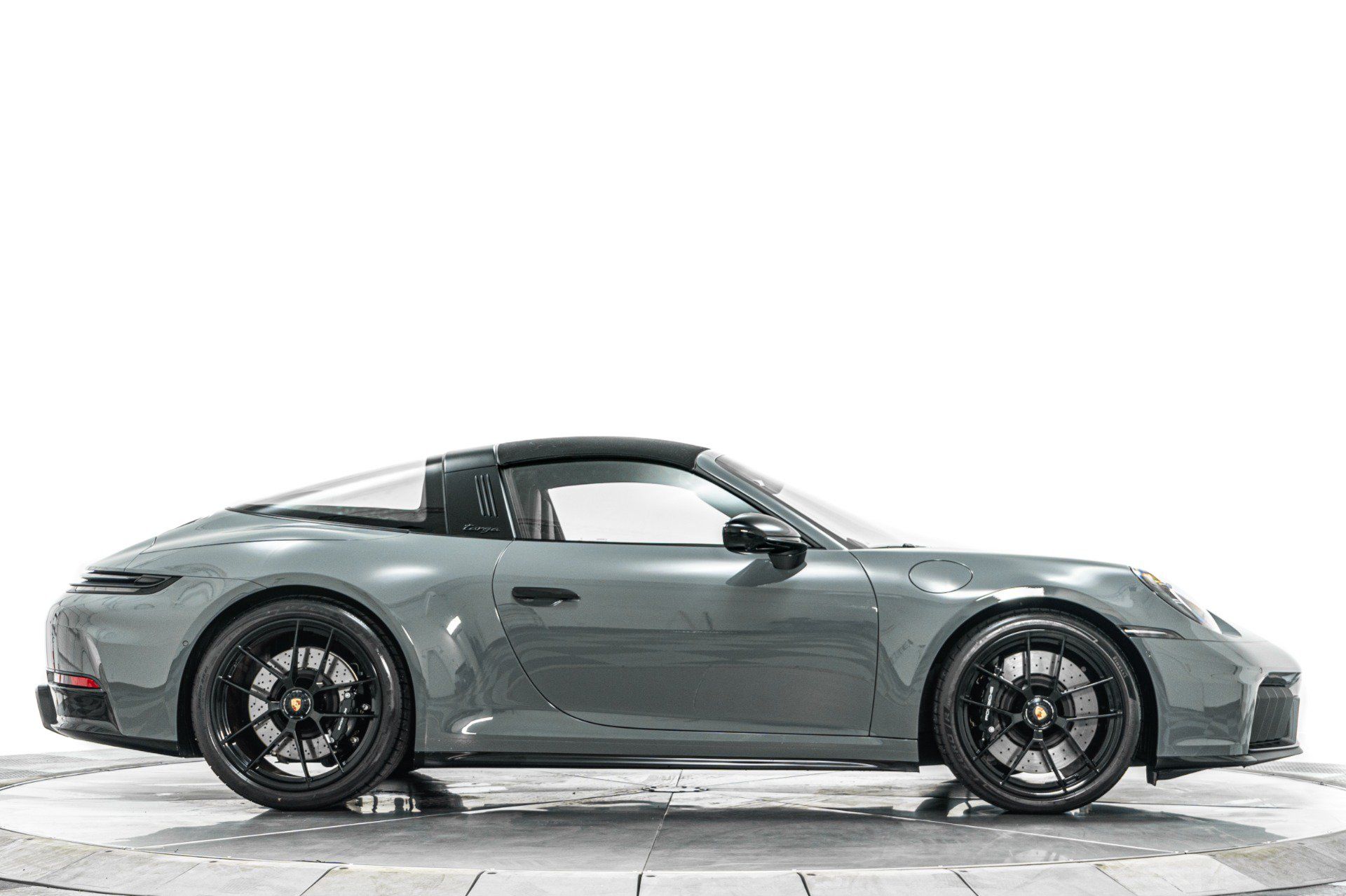 Used 2026 Porsche 911 Targa 4 GTS AWD/4WD image 18