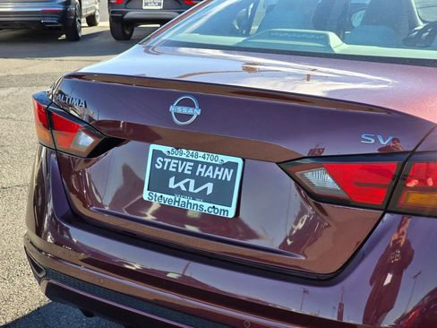 Used 2024 Nissan Altima 2.5 SV image 13