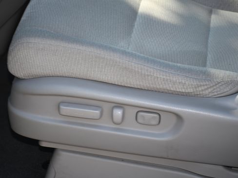 Used 2011 Honda Odyssey EX image 8