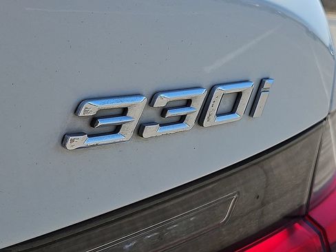Used 2023 BMW 330i Sedan w/ Premium Package RWD image 12