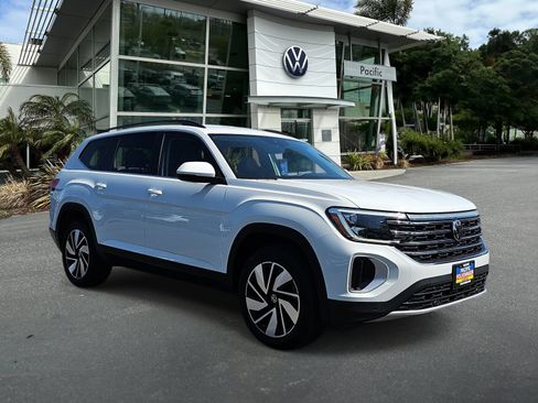 Certified 2024 Volkswagen Atlas SE AWD/4WD image 3