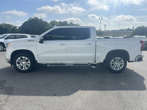 Used 2022 Chevrolet Silverado 1500 LTZ AWD/4WD image 1