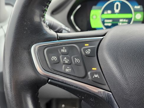 Used 2018 Chevrolet Bolt Premier w/ Driver Confidence II Package image 34