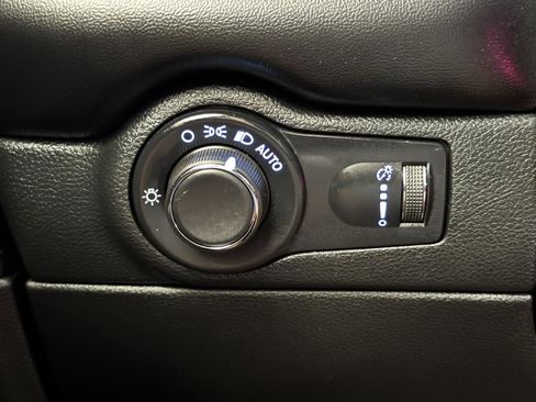 Used 2025 Dodge Durango GT w/ Blacktop Package image 19