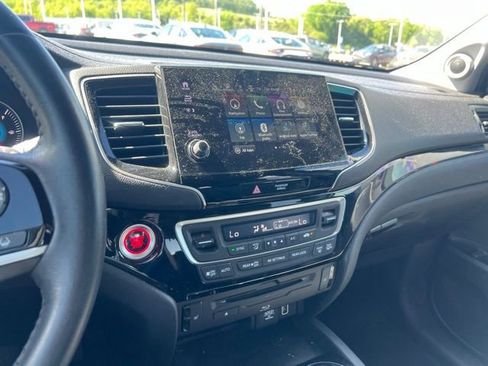 Used 2022 Honda Pilot Touring image 13