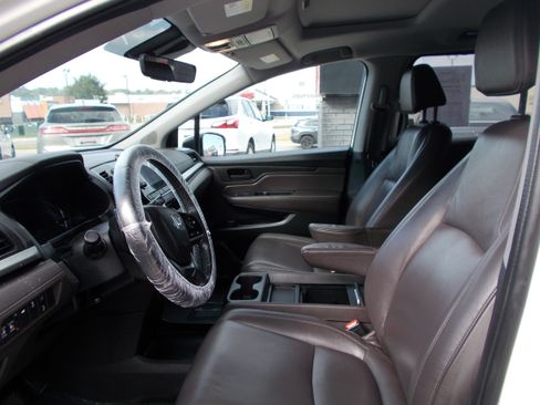 Used 2019 Honda Odyssey EX-L image 9