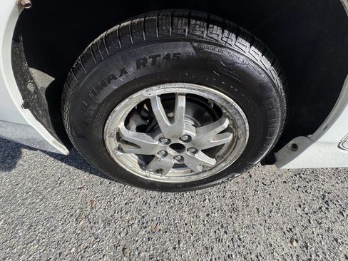 Used 2010 Toyota Prius Four image 41