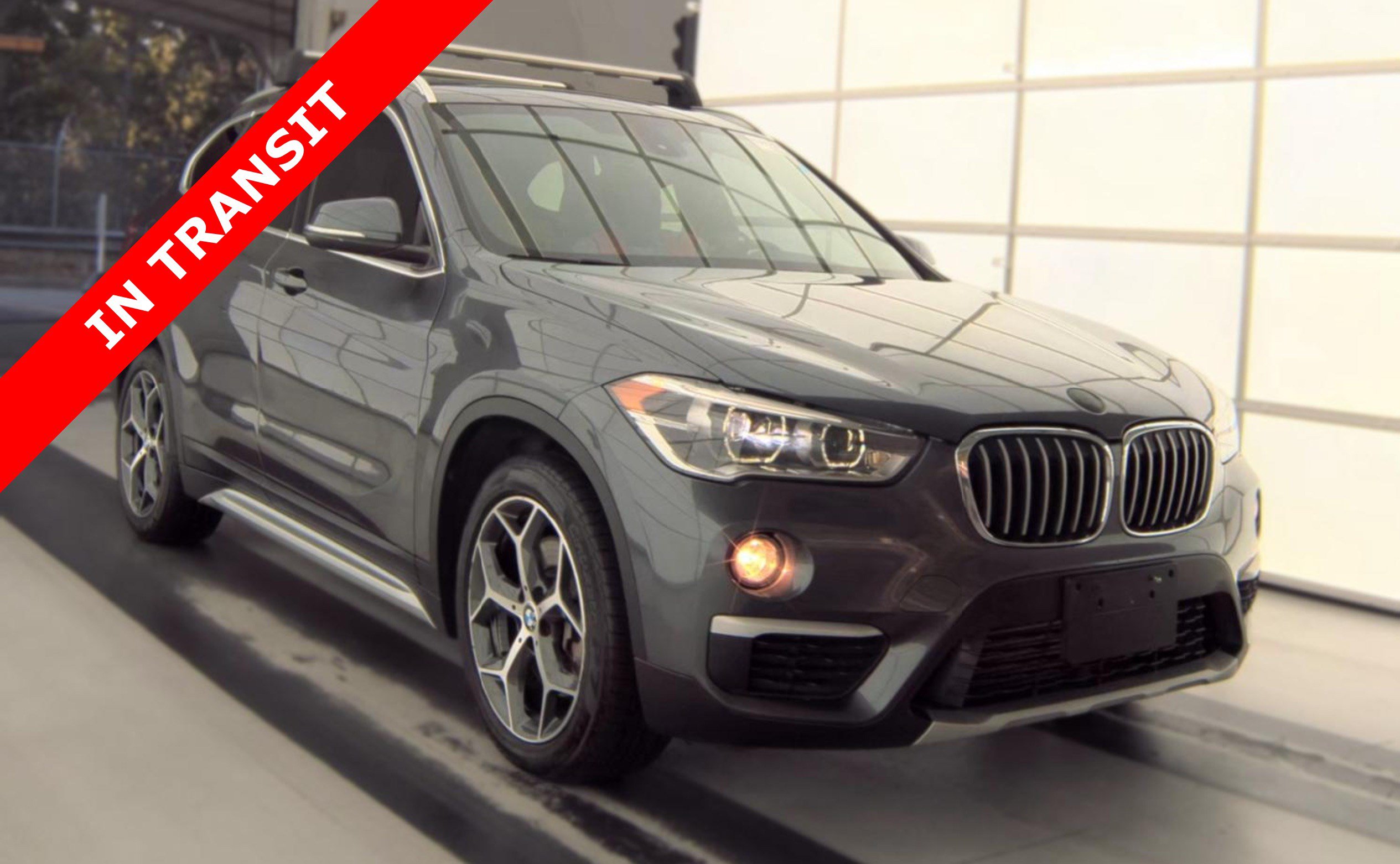 Used 2018 BMW X1 xDrive28i w/ Premium Package AWD/4WD image 5