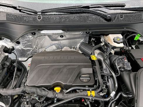 New 2026 Chevrolet Trax ACTIV FWD image 12