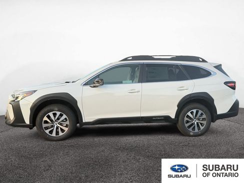 Certified 2025 Subaru Outback Premium image 2