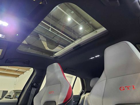 New 2026 Volkswagen GTI SE image 22