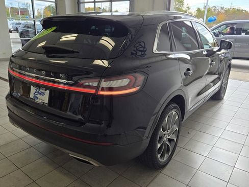 Used 2022 Lincoln Nautilus Reserve image 11