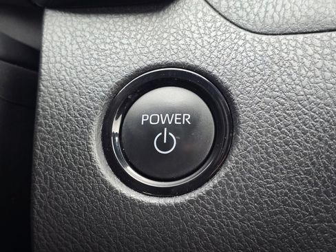 Used 2025 Toyota Camry SE FWD image 40