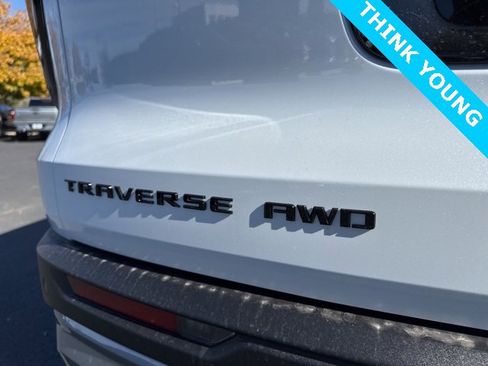 New 2026 Chevrolet Traverse Z71 w/ Driver Confidence Package image 11