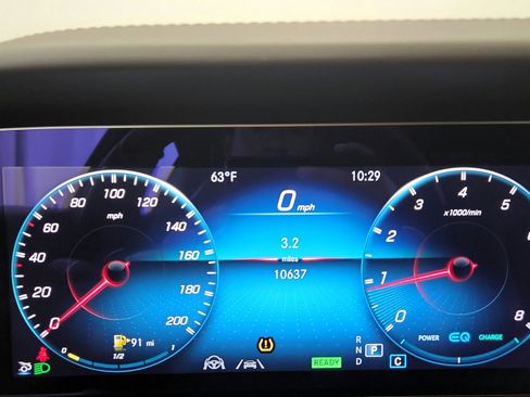 Used 2021 Mercedes-Benz AMG GT 43 w/ Driver Assistance Package image 17
