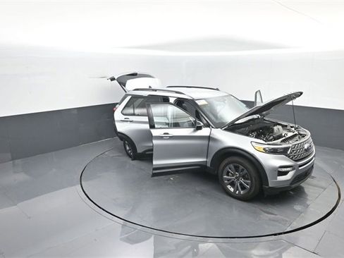 Certified 2023 Ford Explorer XLT w/ Equipment Group 202A image 37