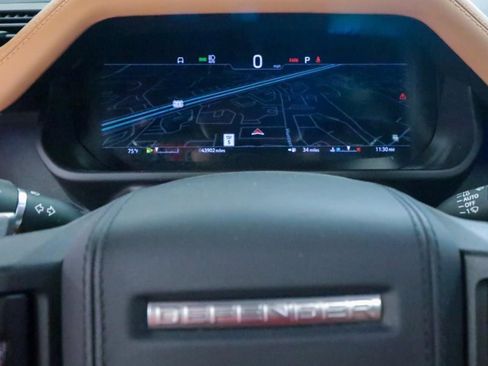 Used 2023 Land Rover Defender 110 V8 image 20