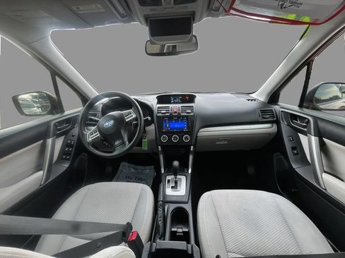 Used 2015 Subaru Forester 2.5i Premium w/ All-Weather Package AWD/4WD image 9