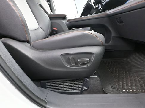 Used 2024 Toyota Sienna XSE AWD/4WD image 47
