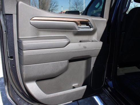 Used 2022 Chevrolet Silverado 1500 RST image 25