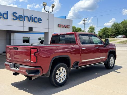 Certified 2025 Chevrolet Silverado 2500 High Country w/ Technology Package AWD/4WD image 5