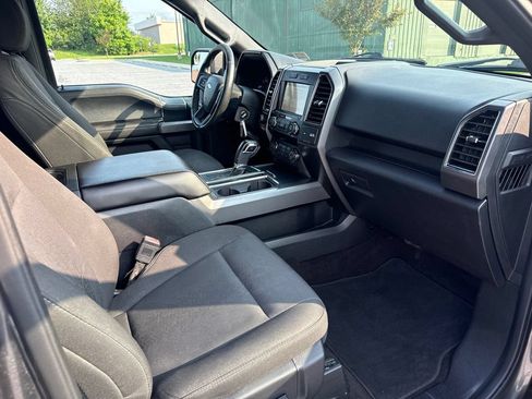 Used 2019 Ford F150 XLT w/ Equipment Group 302A Luxury AWD/4WD image 13