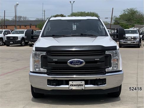 Used 2018 Ford F250 XL w/ Power Equipment Group RWD image 11