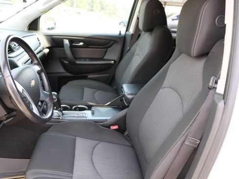 Used 2016 Chevrolet Traverse LT FWD image 23