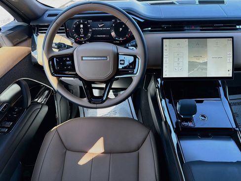 New 2026 Land Rover Range Rover Sport Dynamic SE AWD/4WD image 18