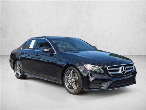 Used 2019 Mercedes-Benz E 300 image 3