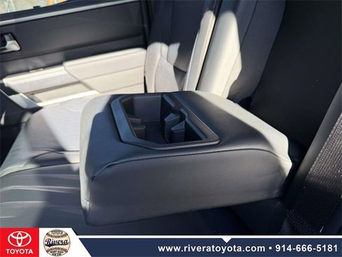 Used 2022 Toyota Tundra Platinum image 18