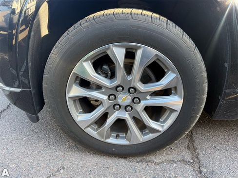 Used 2019 Chevrolet Traverse Premier w/ Driver Confidence II Package image 6