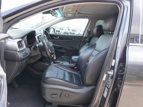Used 2020 Kia Sorento EX image 7