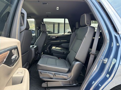 Used 2025 Chevrolet Tahoe Premier RWD image 29