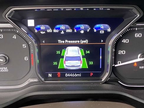 Used 2021 GMC Yukon Denali w/ Denali Premium Package image 31