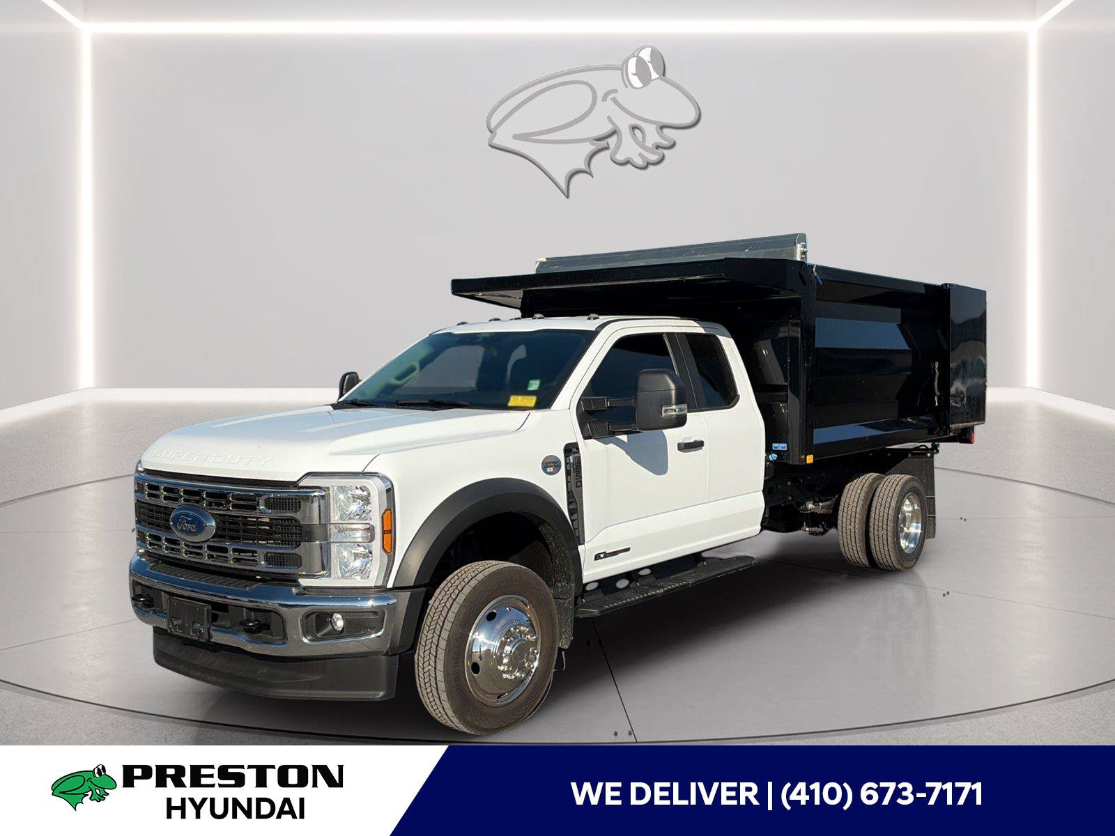 Used 2024 Ford F550 4x4 SuperCab Super Duty image 1