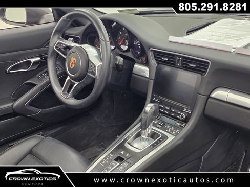 Used 2017 Porsche 911 Carrera 4 AWD/4WD image 19