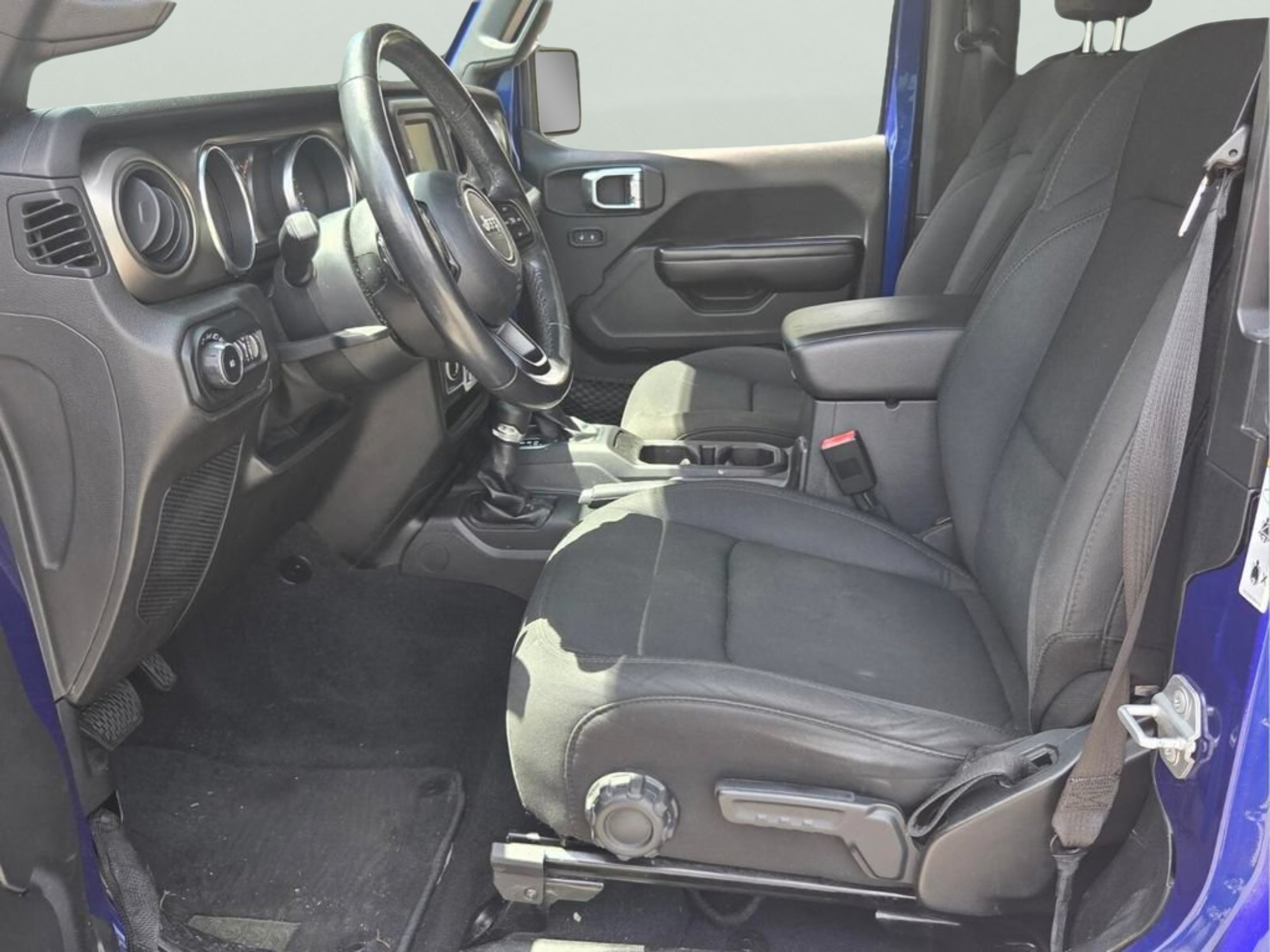 Used 2019 Jeep Wrangler Sport AWD/4WD image 9
