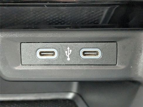 Used 2024 Volkswagen Jetta SE image 22