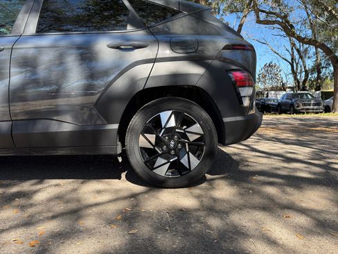 Used 2025 Hyundai Kona SEL image 24