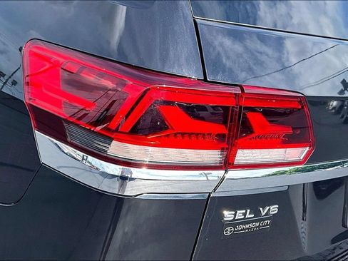 Used 2022 Volkswagen Atlas SEL Premium AWD/4WD image 31